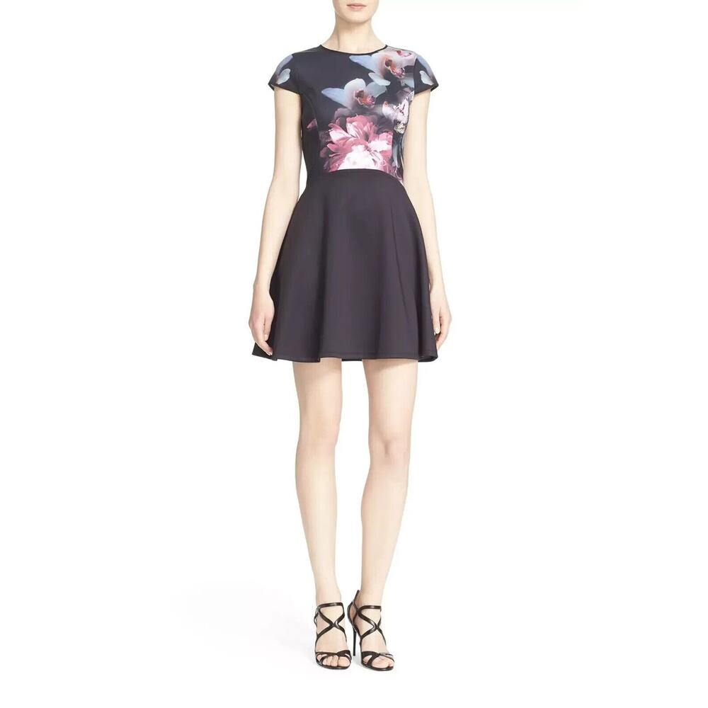 Ted Baker Skater Dress in Ethereal Posie Floral Scuba-Like Mini Dress Size 0 - Picture 16 of 16